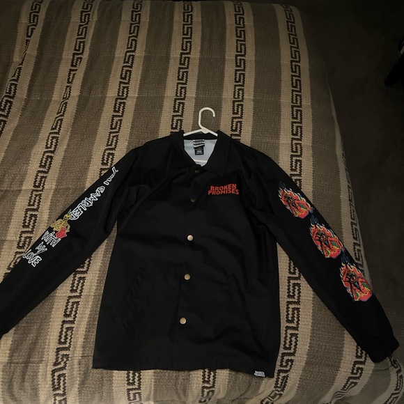 Broken promises wind breaker - Picture 3 of 3